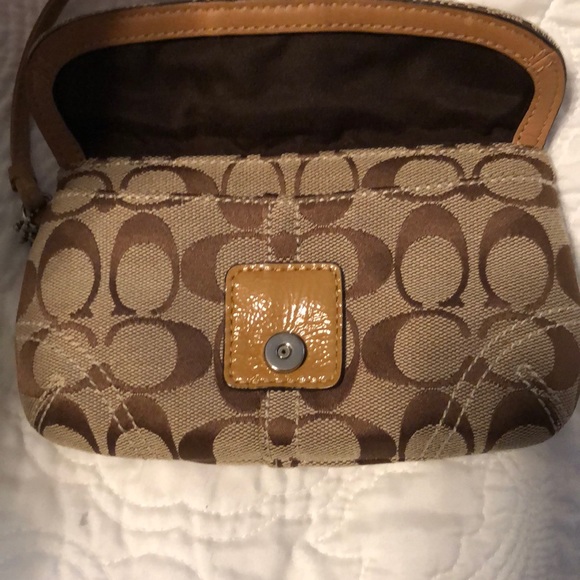 Coach Wristlet - Picture 4 of 4